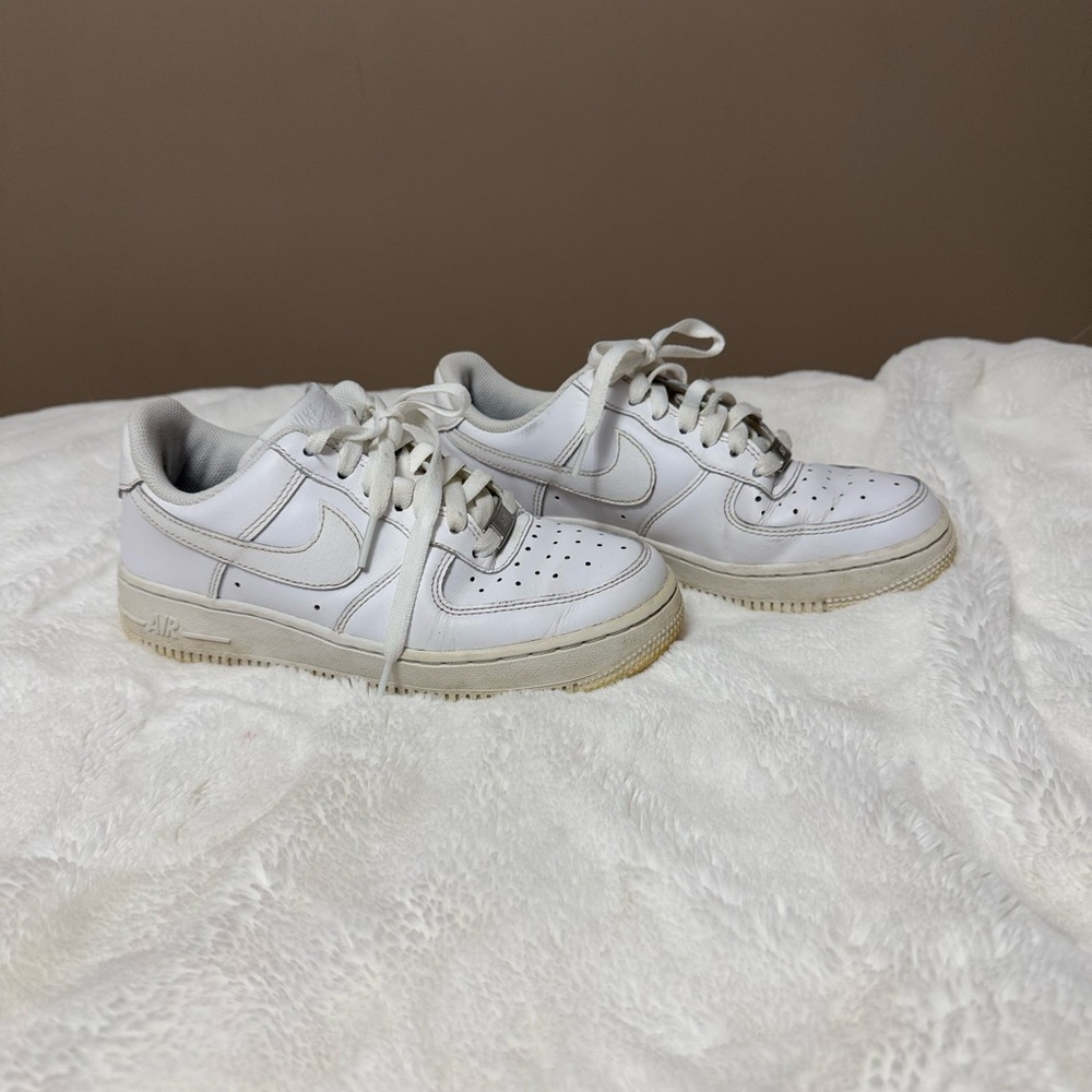 Nike Air Force White Sneakers